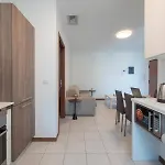 Appartamento Bicocca, Free Parking, Private Garage, Metro M5 200m, Garden, Kids & Pet Friendly Milano