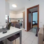 Bicocca, Free Parking, Private Garage, Metro M5 200m, Garden, Kids & Pet Friendly Milano