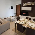 Bicocca, Free Parking, Private Garage, Metro M5 200m, Garden, Kids & Pet Friendly Appartamento Milano