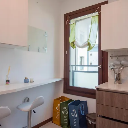 Appartement Bicocca, Free Parking, Private Garage, Metro M5 200m, Garden, Kids & Pet Friendly Milaan